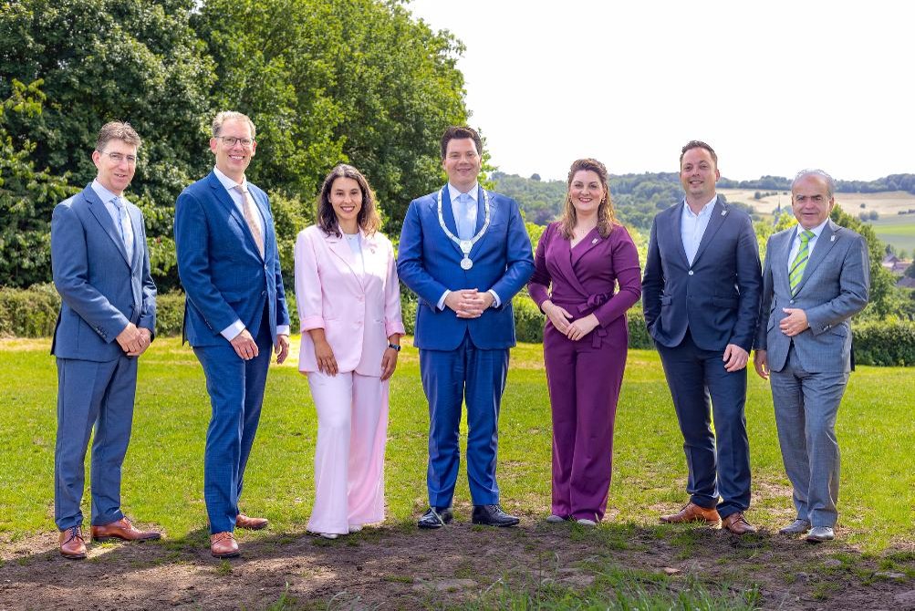 groepsfoto college van burgemeester en wethouders